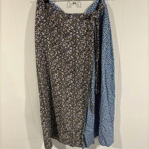 Nasty Gal Wrap Skirt Floral Two Tone Blue and Black Size 12 with ties